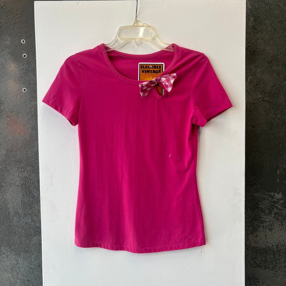 Vintage Pink T-Shirt w/ Plaid Bow